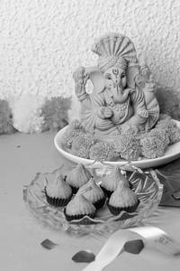 Roasted Chana Modak