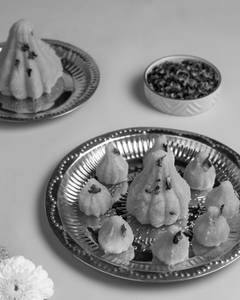 Modak - Rose Coconut 21 Pc Box