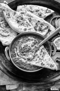 DAL MAKHANI WITH BUTTER NAN