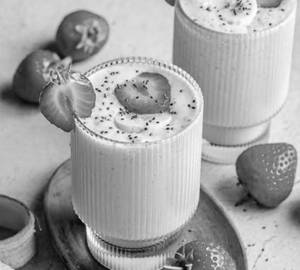 Strawberry Banana Oats Smoothie