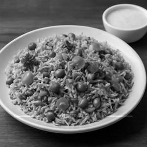 Veg Biryani with Raita