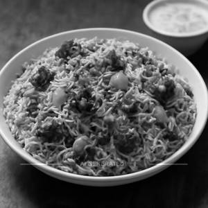 Hyderabadi Biryani [With Raita]
