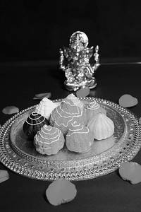 Modak Small