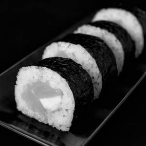 Jumbo Salmon (Large 8 Pcs)