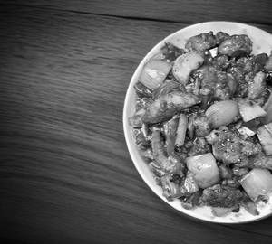 Green chilli chicken boneless