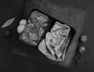 Chicken Tikka Curry - PARATHA Meal