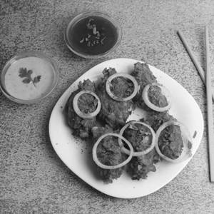 Chicken Kurkure Momos [6 Pieces]