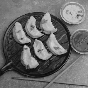 Chicken Steamed Momos [6 Pieces]