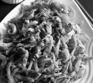 Spicy Egg Roti Noddles