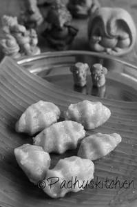 Kolukattai 3 pieces