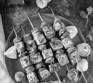 Paneer tikka achari 