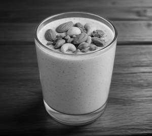 Dry fruits thickshake