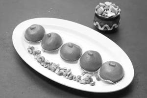 Dry Gulab Jamun [5 Pieces]