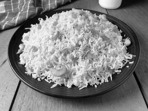 Basanti Pulao (750ml) Serve For One