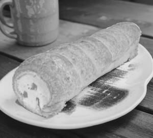 Plain cream roll