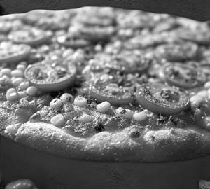 Tomato And Corn Pizza ( Serves 2) (7 Inch)