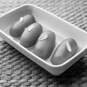 Lamba Jamun
