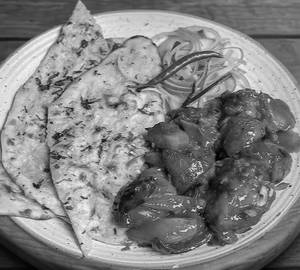 6 Butter Naan & Chilly Chicken & chilly paneer full