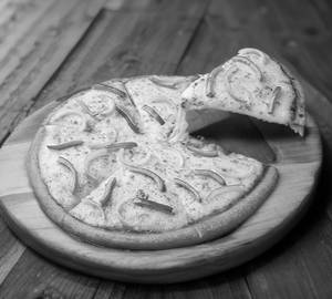 Onion & Capsicum Pizza