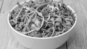 Chicken Egg Hakka Chowmein