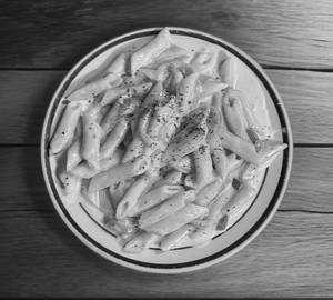 White sauce pasta