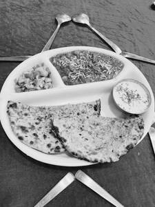 Chola Kulcha Combo