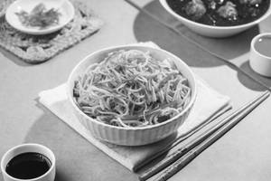 Veg Chilli Garlic Noodles