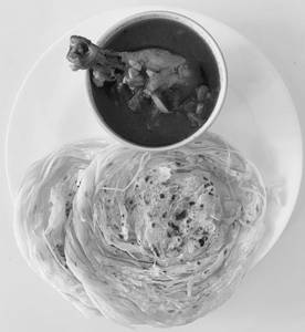 3 porotta +  chicken curry