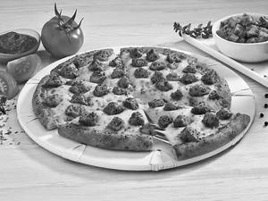 Chicken cheese pizza