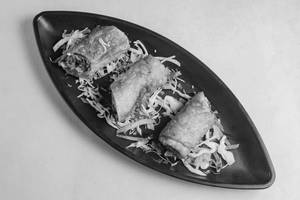 Veg Spring Roll ( 2 pcs )