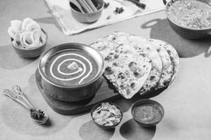 Amritsari Dal Makhani Roti Meal Combo