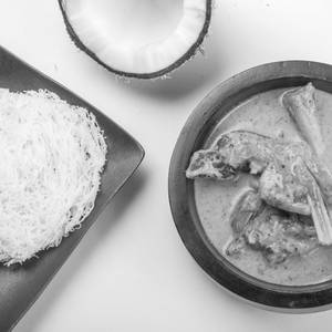 Idiyappam With Paaya