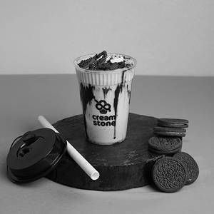 Creamy Oreo Thick Shake