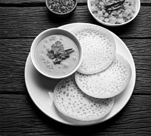 3 Appam + Sambar
