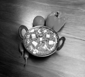 Matar paneer [ 500ml ]