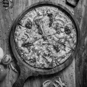 Fresh Vegetable Pizza