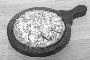 Onion Cheese Pizza