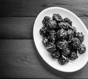 Schezwan Chicken Meatballs