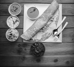 Butter masala dosa