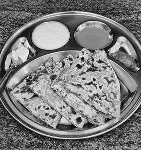 Mix Veg Paratha