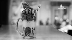 Red Velvet Choco Sundae