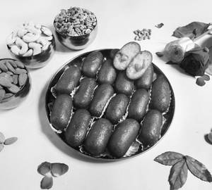 Lamba Jamun ( Desi Ghee )