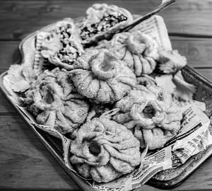 Lal Pari Veg Fry Momos