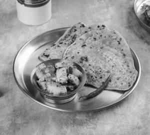Plain Paratha (3 Pcs) With Jeera Aloo