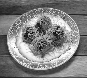 Dahi bhalle [4 pieces]