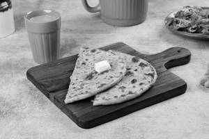 Chai And Aloo Paratha (1 Pcs)