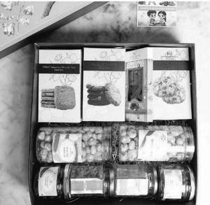 Big H&d Box B