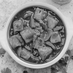 Chilli Paneer (Gravy)