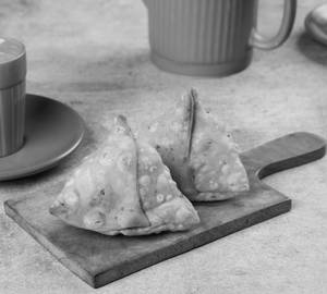 Chai And Samosa (2 Pcs)