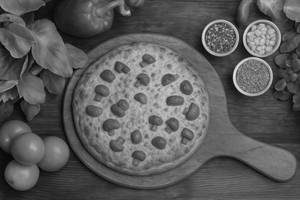 Cheese And Mushroom Pizza